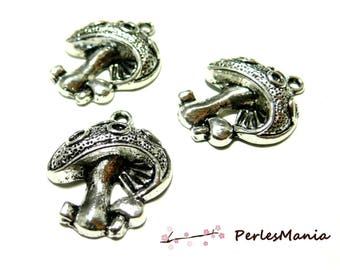 10 old silver OB12378 mushroom pendants