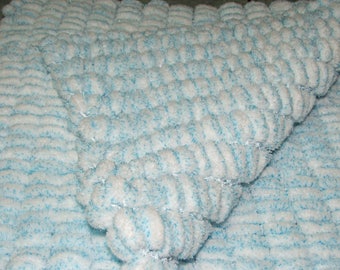 Cozy blanket double tassels - blue and white - handmade - + - 37cm x +-50 cm