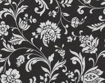 3246 - lot 5 serviettee arabesques and flowers paper