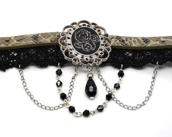 Victorian necklace / steampunk black, bronze