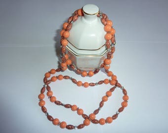marbled beads necklace