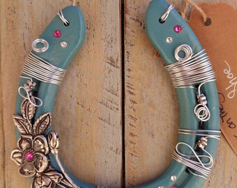 Decorative horseshoe - flower