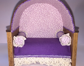 1/2" Scale Cozy Miniature Bed