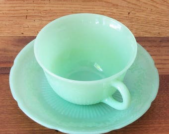Vintage Set with 1 Jadeite Alice Tea Cup and 1 Saucer by Fire King Anchor Hocking Flower Jadite Dinnerware Mint Green Glass Made in USA "A"