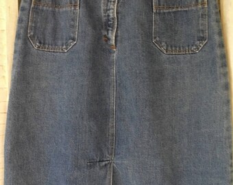 Denim Skirt/ Vintage Skirt/ Knee Length Skirt/ Retro Denim/ Funky Funwear/ Farmhouse Chic/ Shabbyfab Funwear