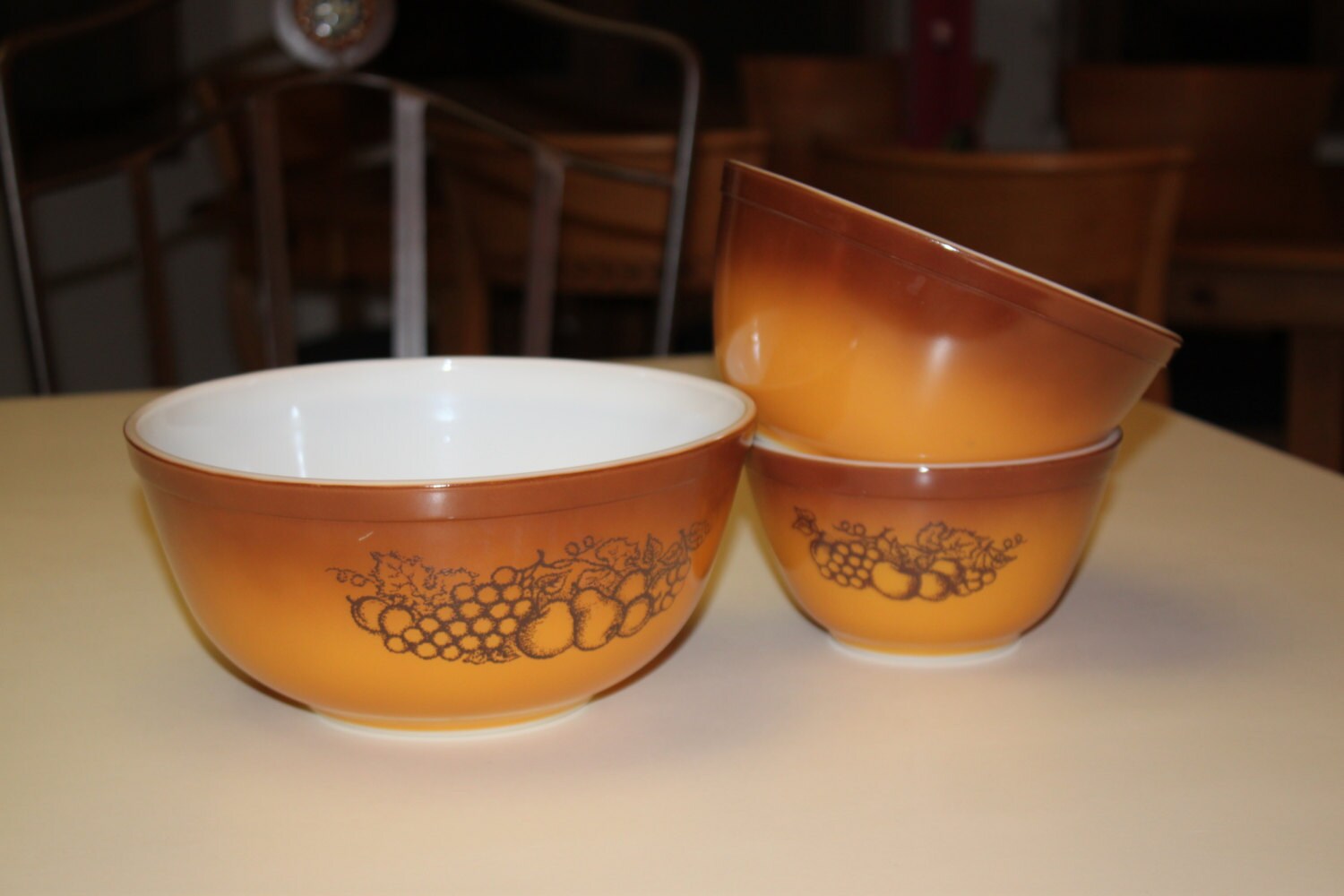 Vintage Pyrex Old Orchard Mixing Bowls Fruit Pattern Nesting Vintage Pyrex Old Orchard Mixing Bowls Fruit Pattern Nesting