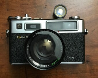 G Yashica Electro 35 Rangefinder Camera with Tele-Wide Finder Spiderman Camera