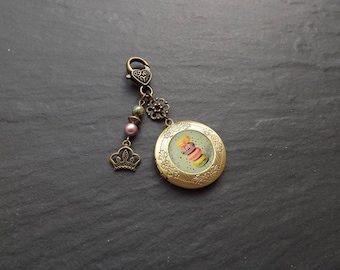 door key & "macaroons" picture holder made of swarovski Pearl and Czech glass beads