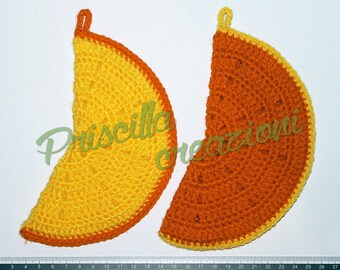 Pair of handmade hooks made of crochet