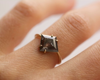 14k Yellow Gold Salt and Pepper Kite Diamond Engagement Ring. Kite Diamond Ring.Salt and Pepper Kite Diamond Ring.Kite Ring