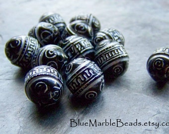 Etched Bead-Carved Bead-Oval Bead-Ethnic Bead-Ornate Bead-Washed-Black Bead-White Beads-Vintage Lucite Beads-Vintage Beads-12 Beads