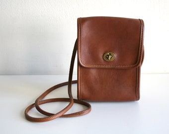 Coach British Tan Leather Purse