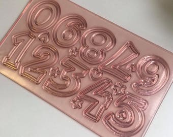 College numbers set 5 cm high