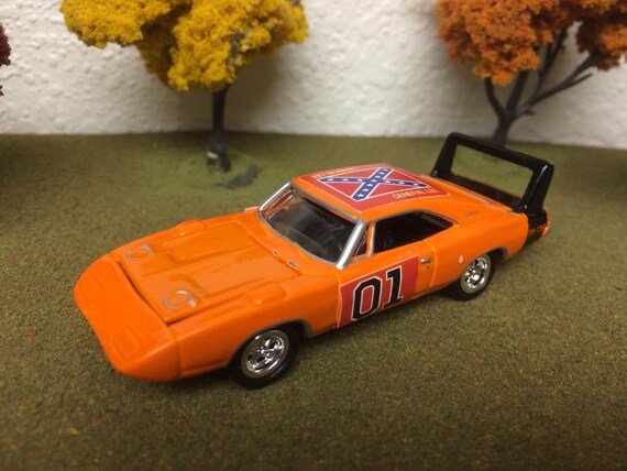 dukes of hazzard custom general lee 1969 dodge daytona 1/64