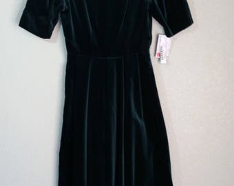 Vintage 80's Velvet Gown by Laura Ashley, Hunter Green Velvet Gown, Size 30/32 Bust, #60808