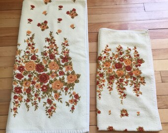 Vintage des années 1970 bain Floral de Rose à la main serviette ensemble !