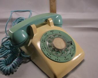 Rotary Telephone Rare Aqua Blue And White Bell Systems western electric ATT .epsteam