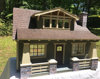 Country Bungalow Dollhouse