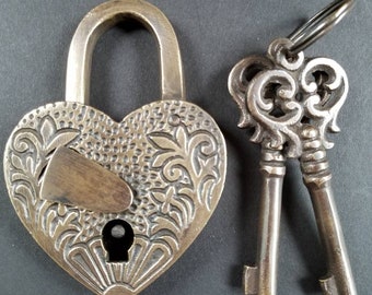 Heart Shaped Love Lock, Commitment Lock, Paris Bridge Lock, Valentine Lock with 2 Ornate Skeleton Keys Solid Quality Brass #L7