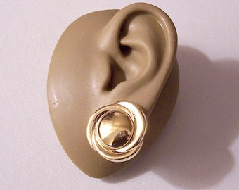 Monet Layered Band Edge Clip On Earrings Gold Tone Vintage Round Domed Large Buttons Center Comfort Paddles