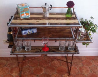 serving industrial interior / exterior in copper and recycled pallet wood