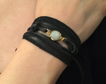 Moonstone leather wrap bracelet- Leather and moonstone bracelet