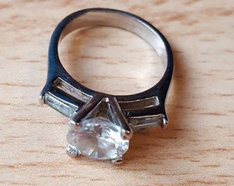 Stunning Silver and Cubic Zirconia Promise Ring - Size 5 - Bella Mia Beads - READY TO SHIP