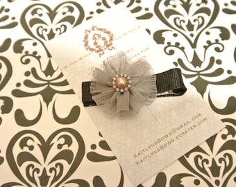 Pretty dark grey flower hair clip