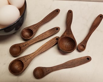 Hand Carved Wood Measuring Spoon Set / Wood Kitchen Utensils / Wood Kitchen Scoops / Hand Carved Spoons / Walnut Kitchen Utensils / #014