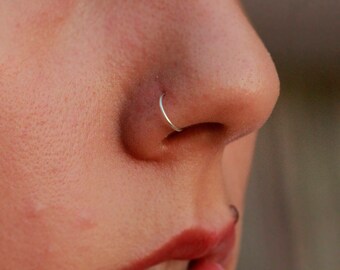 Nose Hoop / gold nose hoop / nose hoop 24g / tiny nose hoop / nose ring hoop / nose hoop piercing / nose hoop jewelry / nose hoop