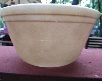 Federal Glass 1 1/2 qt mixing bowl