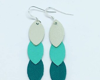 Leather petals earrings