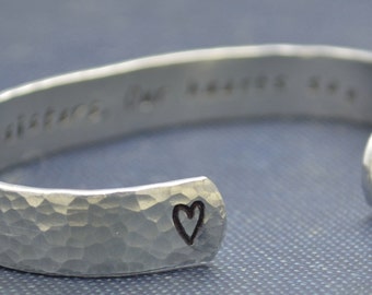 Sister Gift / Sisters jewelry/ Sisters Bracelet / Personalized bracelet / Custom bracelet / Christmas gift / stocking stuffer/Custom jewelry