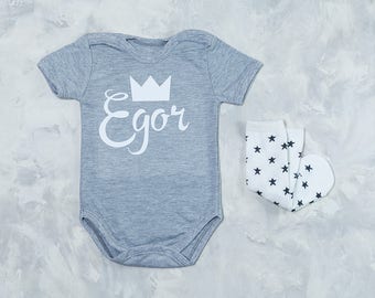 Personalized baby onesie, Personalized baby bodysuit, Custom baby onesie, Custom baby bodysuit, Crown, King, Baby socks, Bodysuit with name