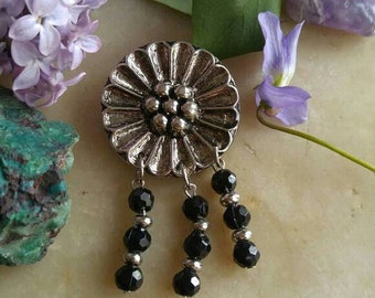 Vintage daisy brooch pin silver tone