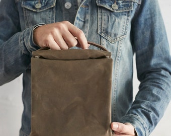 Waxed Cotton Lunch Bag with Leather Handle