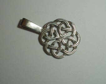 Silver pendant sterling Celtic round knotwork small Birmingham hallmark
