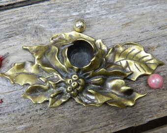 Set of 2 Vintage Poinsettia Cast Metal Candlesticks Candle Holders