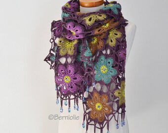 Crochet shawl with beads, R618