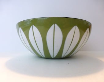 Near mint Cathrineholm Lotus 5" avocado green