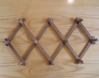 Wooden Accordion 10 Peg Hat Rack, Mug Rack, Made in Japan