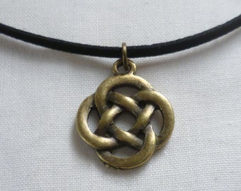 Celtic knot choker,irish knot,celtic knot jewelry,wiccan,black choker,handmade,gift,celtic knot necklace,celtic jewellery,bronze knot,gift