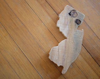 reclaimed pine jersey cutout