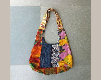 Bohemian hobo bag in vintage kantha, casual hippie shoulder bag, handmade vintage gypsy bag