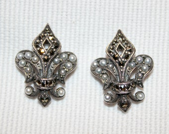 Sterling Silver Marcasite and Pearl Set Fluer-De-Lys Stud Earrings