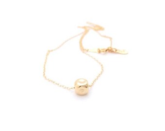 single cube necklace in gold