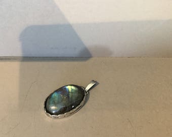 Silver pendant with large labradorite