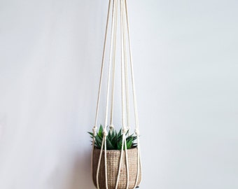 Macrame plant hanger / hanging planter / Succulent planter / Plant holder / Plant hanger / Modern macrame / Gift for her / Housewarming gift