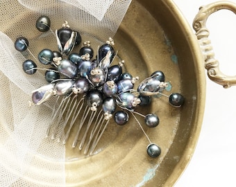 Black Pearl Bridesmaids Accessories, Freshwater Pearl Hair Comb, bridal hair comb, wedding comb, Grey Hair Comb, Grey Pearl Hair Comb
