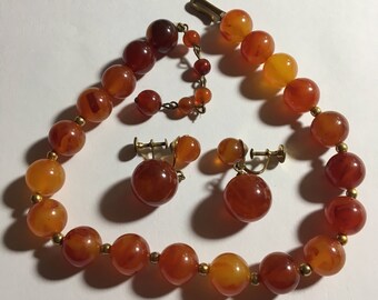 Vintage Bakelite marbled Ice-Tea necklace and earing set